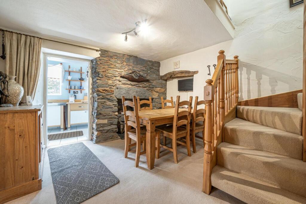 Bens Row Cottage, The Lake District Backbarrow Buitenkant foto